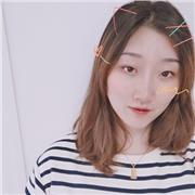 Je suis une ressortissante chinoise, titulaire d'un diplôme de troisième cycle en entraînement sportif en France et d'un certificat en mandarin A. Je suis originaire de Chine. J'aimerais pouvoir enseigner le chinois à des étudiants en ligne et j'ai de l'e
